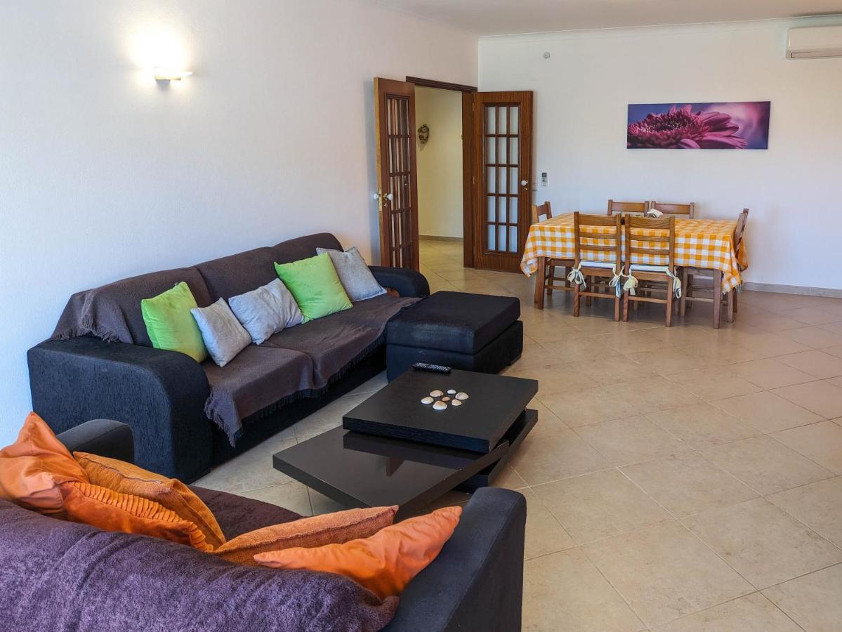 Two Bedroom - 110m2, Ac, Terrace, Wi-fi Apartment *