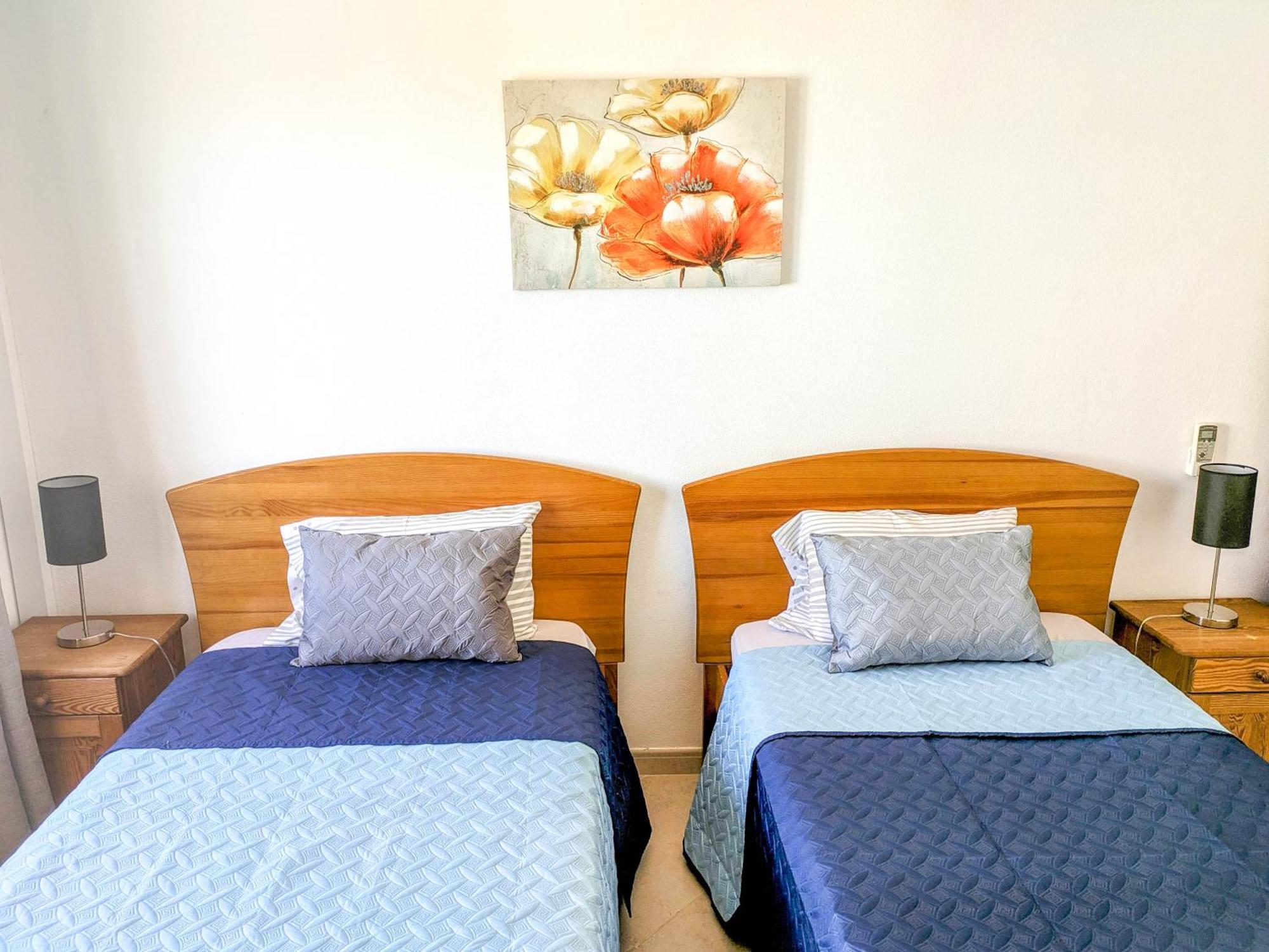 Apartment Two Bedroom - 110m2, Ac, Terrace, Wi-fi Lagos