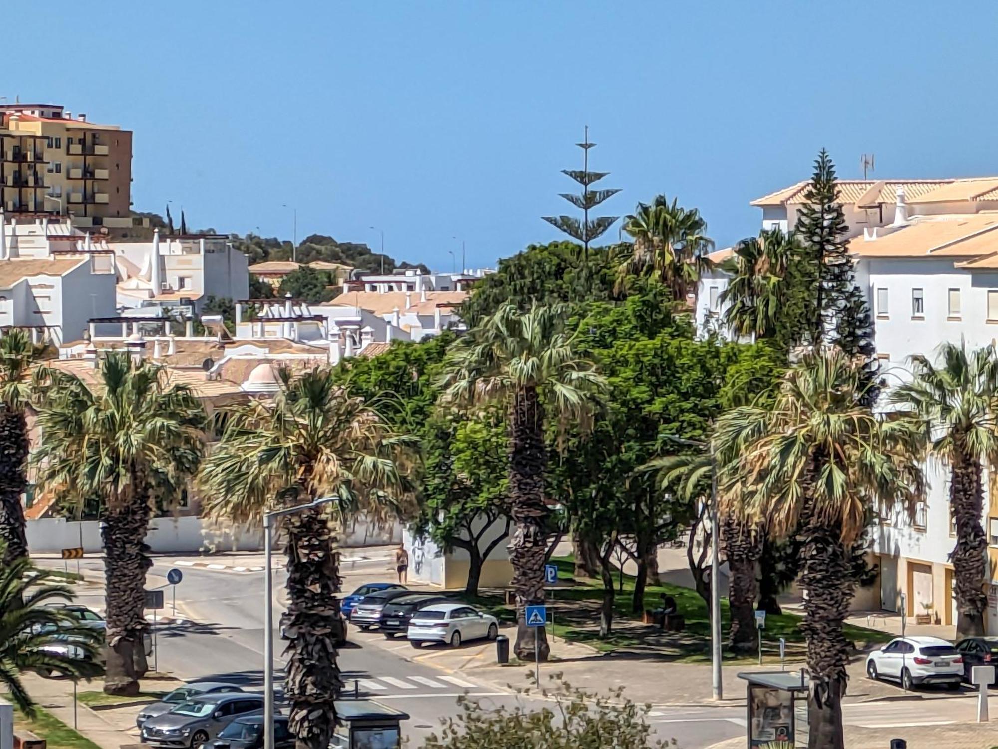 Apartment Two Bedroom - 110m2, Ac, Terrace, Wi-fi