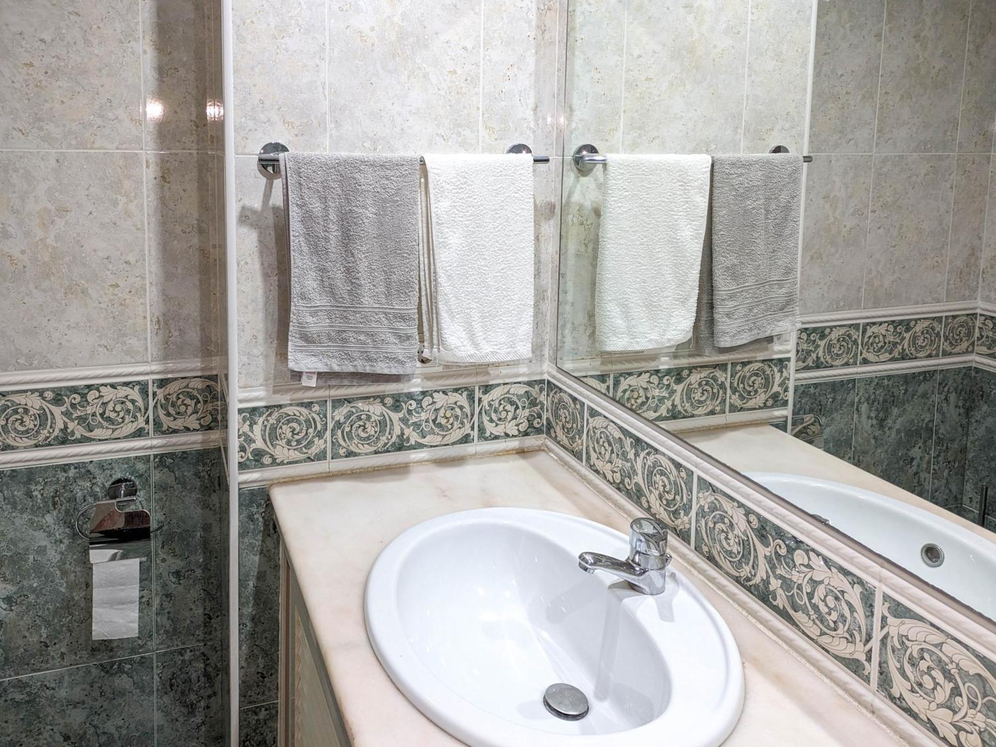 Apartment Two Bedroom - 110m2, Ac, Terrace, Wi-fi